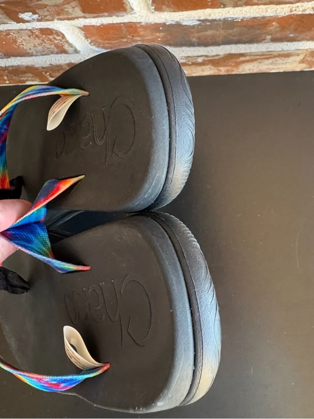 Chacos Chillos Rainbow Tie Dye Toe Thong Flip Flops Sandals Size 8